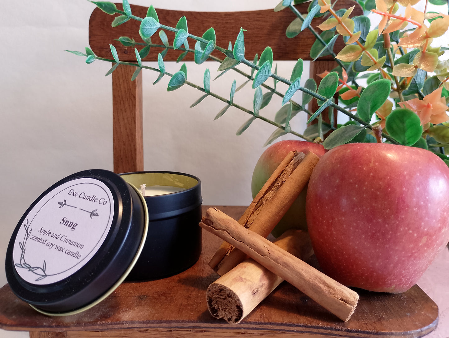 Snug Collection- Apple and Cinnamon scented soy wax candles and wax melts