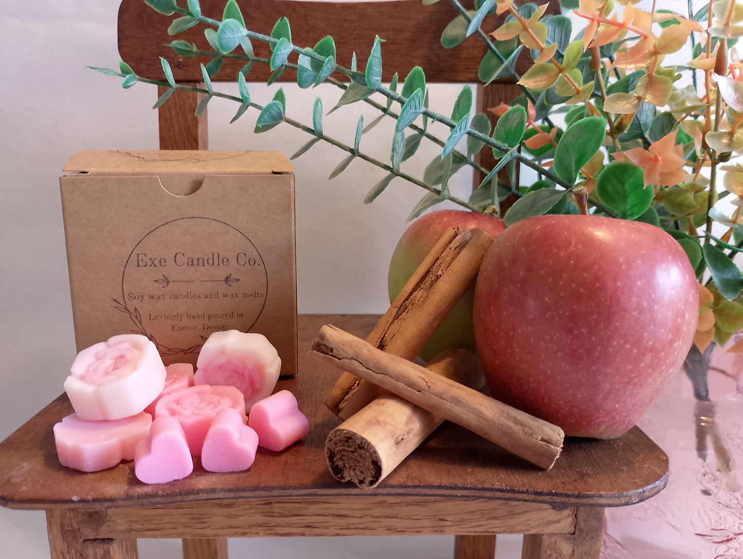 Snug Collection- Apple and Cinnamon scented soy wax candles and wax melts