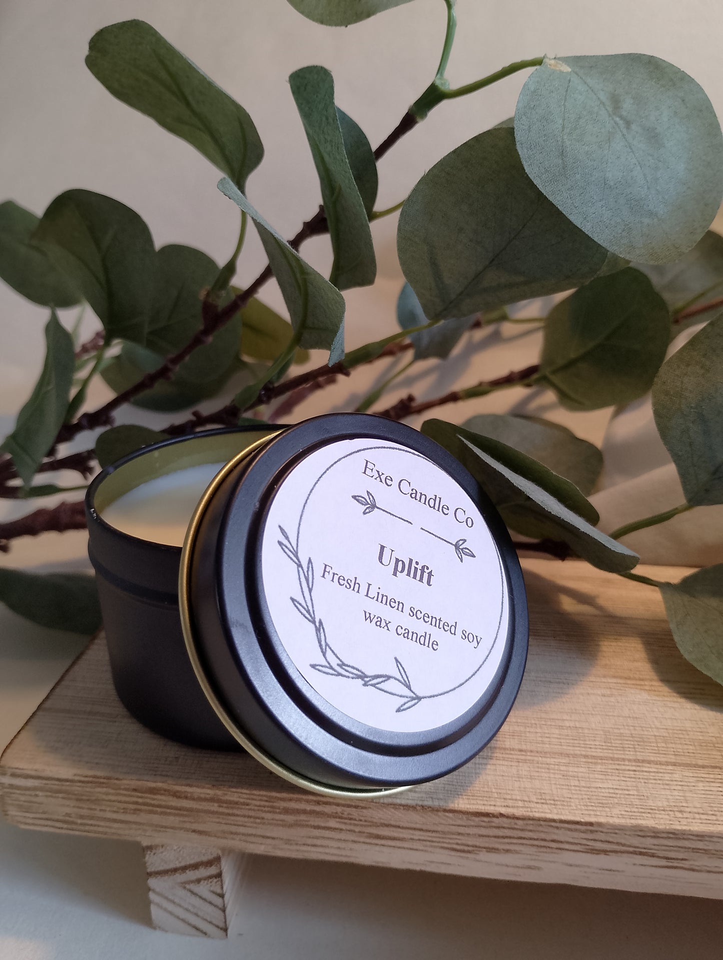 Uplift - Fresh Linen scented soy wax Candles and Wax Melts