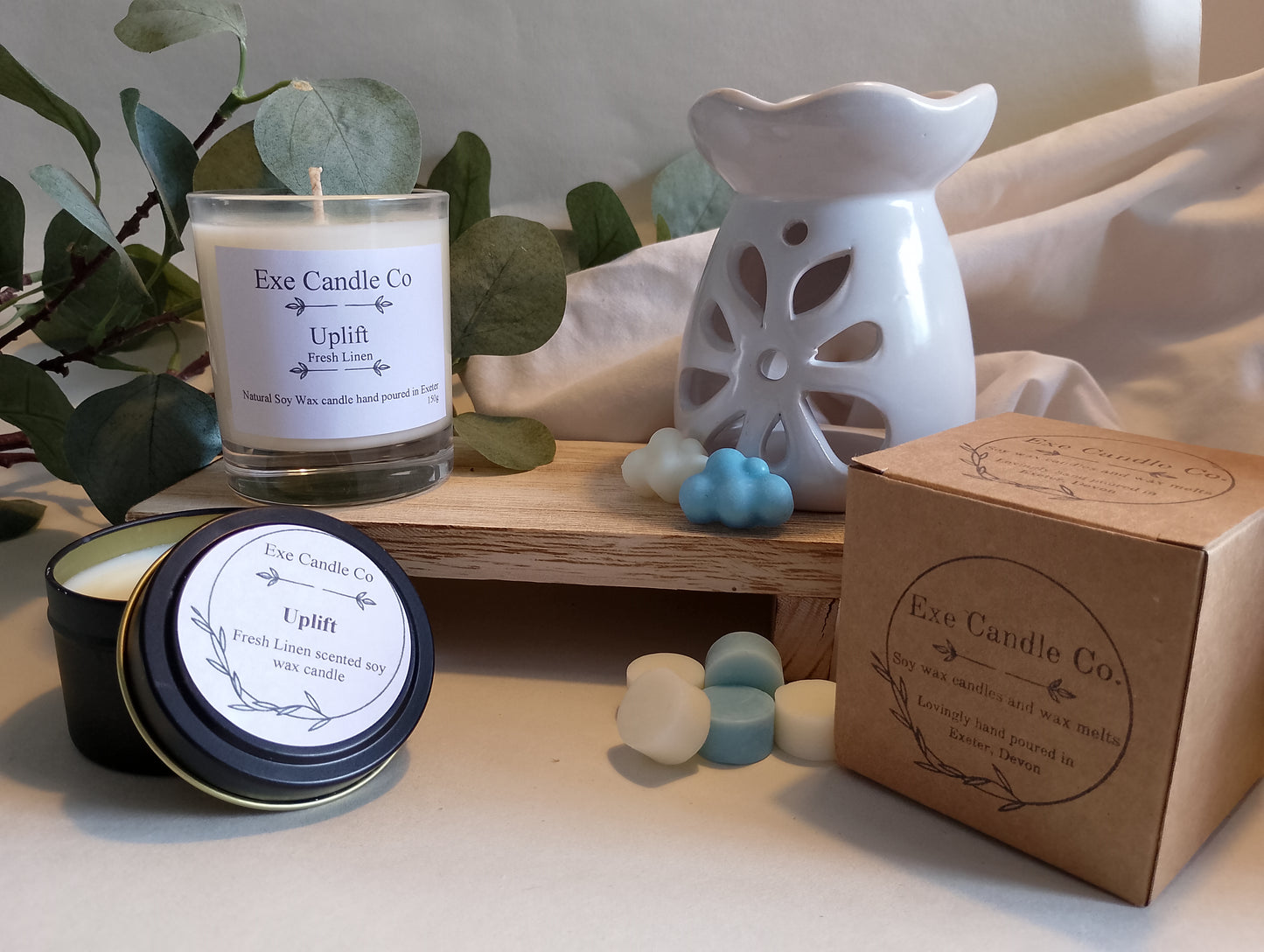 Uplift - Fresh Linen scented soy wax Candles and Wax Melts